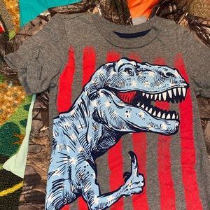 ⚽️5/$20 Boys Carter shirt 5t